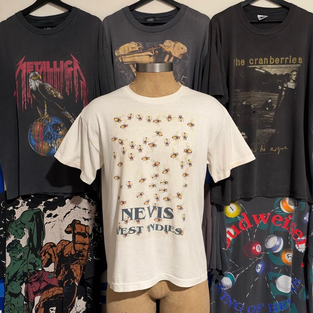 Vintage 1990s bees nature t shirt